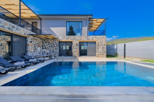 Villa De Uras - Villa Zamanı